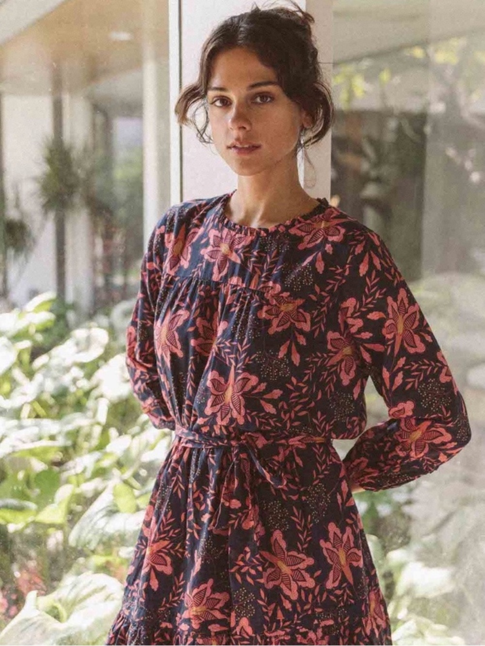 NWT TROVATA Birds of Paradis Nia Dress
in Pink Geranium